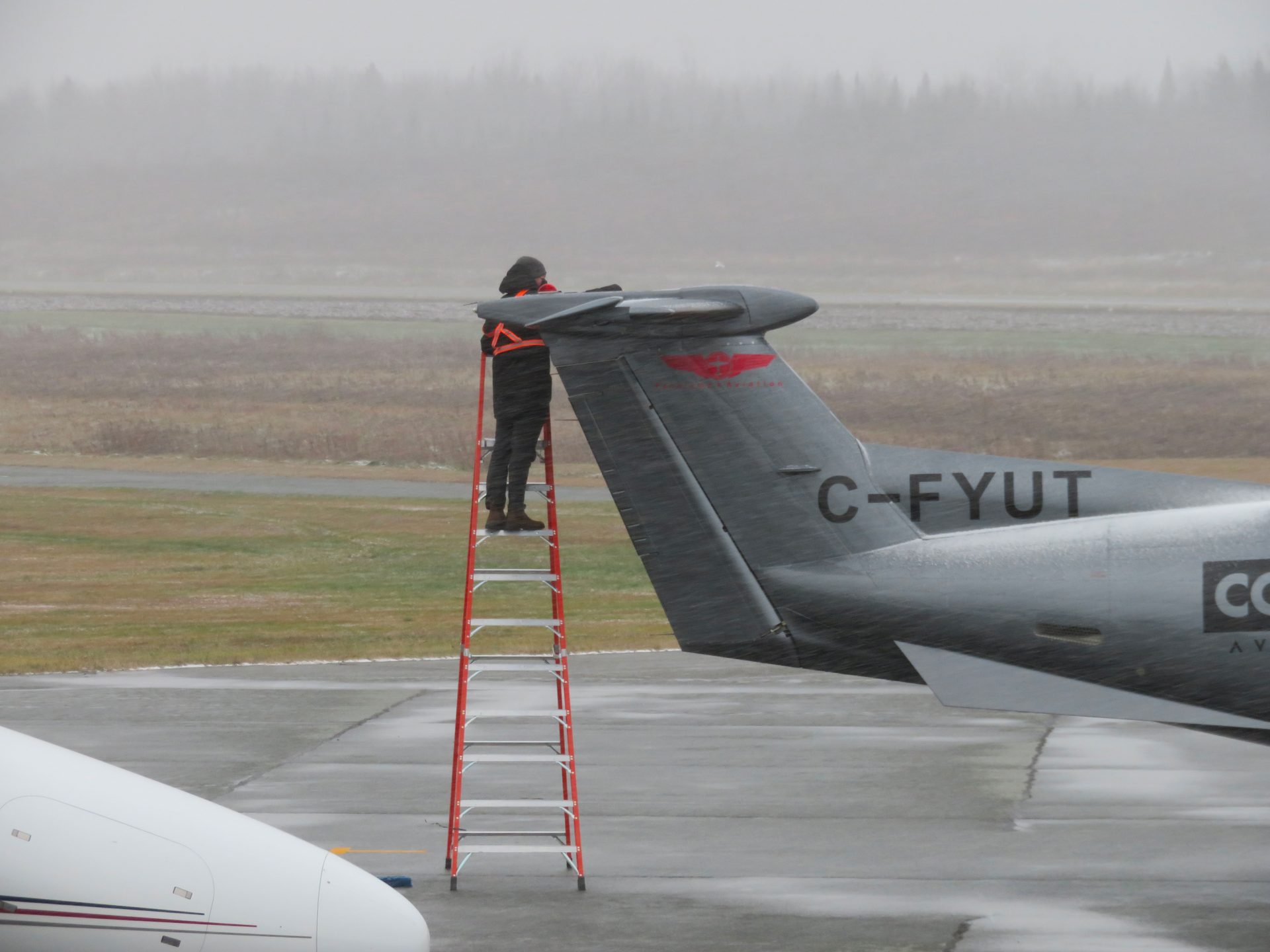 assurancecollective page7 &bull; Aeroport de Sherbrooke