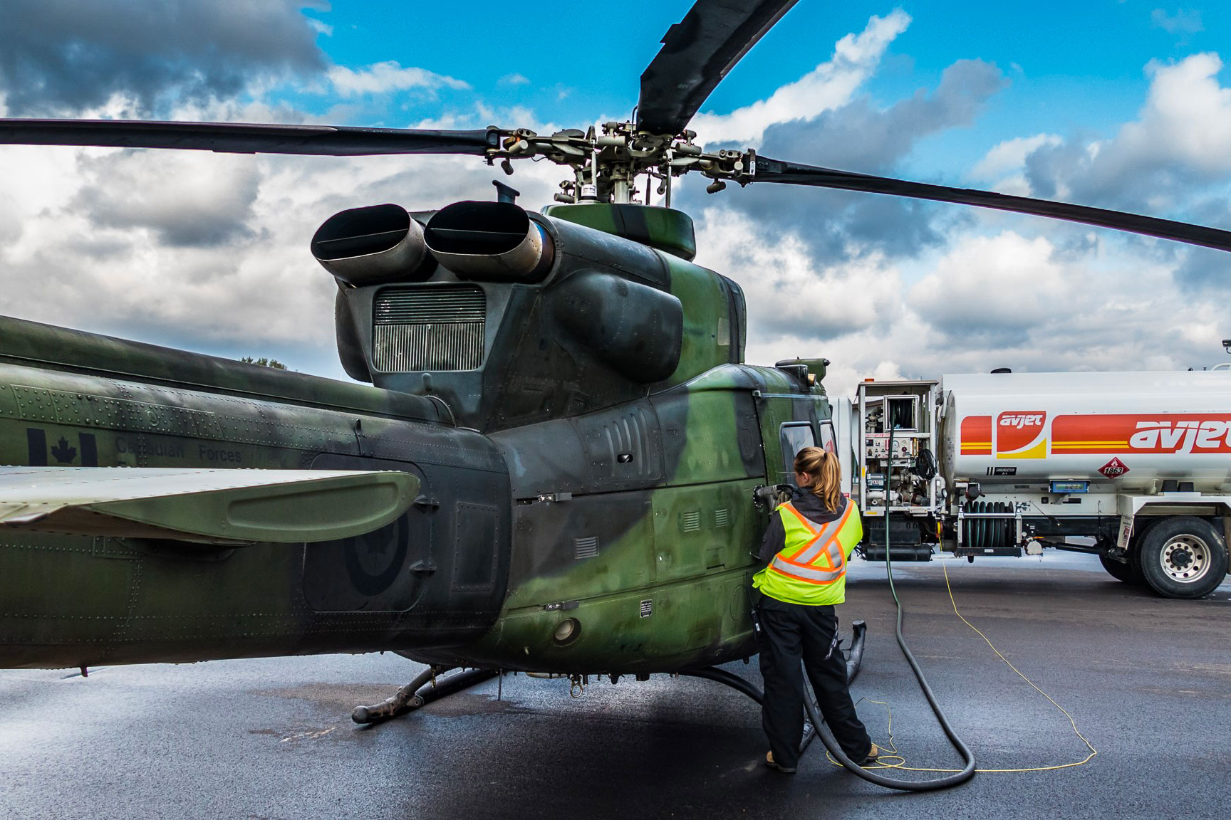 heure ouverture page2 &bull; Aeroport de Sherbrooke
